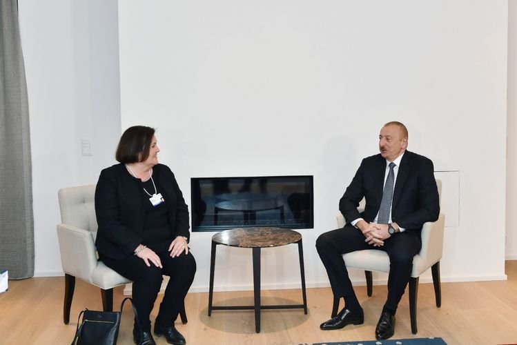 “Prezident İlham Əliyev Davosda “CISCO” şirkətinin icraçı vitse-prezidenti və baş maliyyə direktoru ilə görüşüb