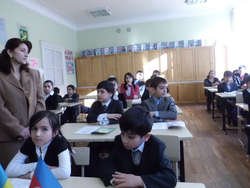 В Харькове  воскресную школу посещают более 100 детей-азербайджанцев. 