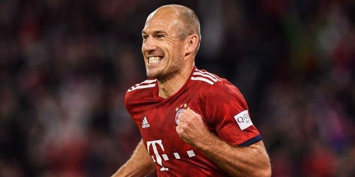 “Hollandiyalı Aryen Robben futbolçu karyerasını bərpa edəcək