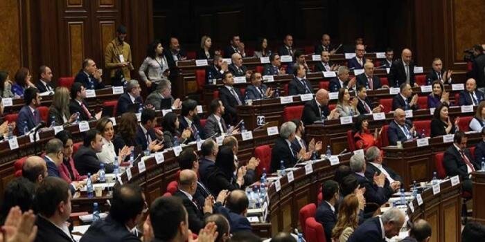 “Ermənistan Parlamentinin növbədənkənar iclası toplanır