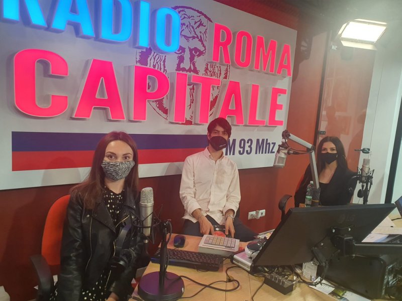 “İtaliya radiosunda azərbaycanlı icmasının fəaliyyətindən danışılıb