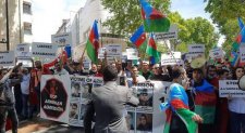 Участники акции в Париже осудили провокации Армении на азербайджанской границе