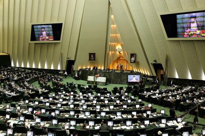 “İran parlamenti yeni hökumətin tərkibini müzakirə edir