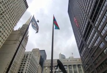 Çikaqoda Azərbaycan bayrağı qaldırılıb