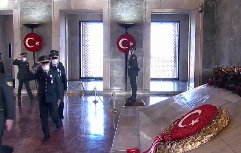 Türkiyə xalqı Mustafa Kamal Atatürkün əziz xatirəsini yad edir