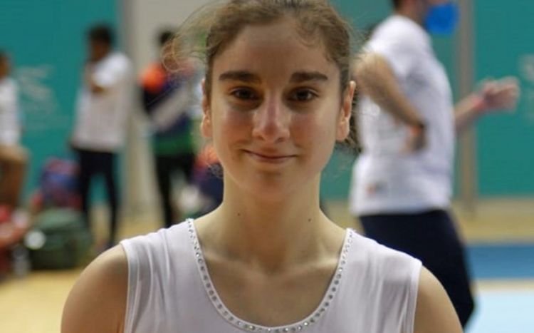 “Azərbaycan gimnastı Dünya Kubokunda gümüş medal qazanıb