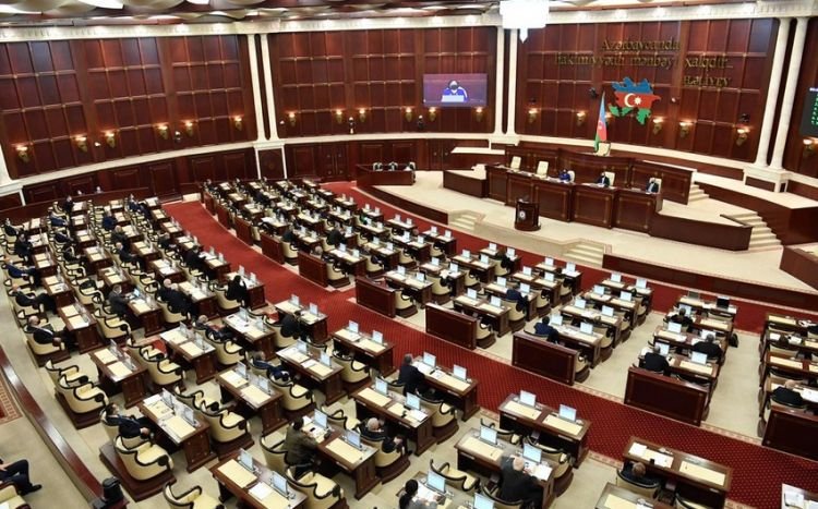 Milli Məclisin sabaha keçiriləcək plenar iclasının gündəliyində dəyişiklik edilib