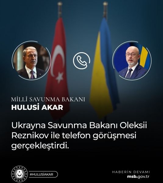 Türkiyə və Ukrayna müdafiə nazirləri arasında telefon danışığı olub