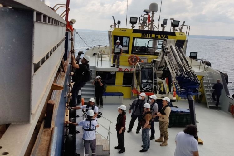 “Ukrayna limanlarından yola düşən gəmilərin sayı 235-ə çatıb