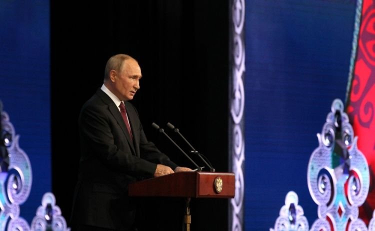 “Vladimir Putin Ukraynanı danışıqlar masası arxasına çağırıb