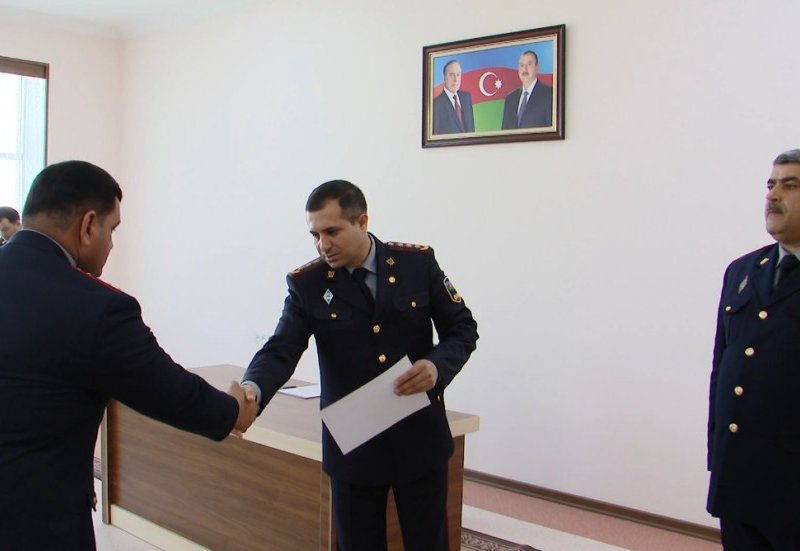 “Orta İxtisas Polis Məktəbində ixtisasartırma kursunu bitirən 25 polis sahə inspektoruna sertifikatlar verilib