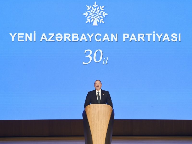 “Yeni Azərbaycan Partiyasının 30 illiyi münasibətilə tədbir keçirilir, Prezident İlham Əliyev tədbirdə çıxış edib