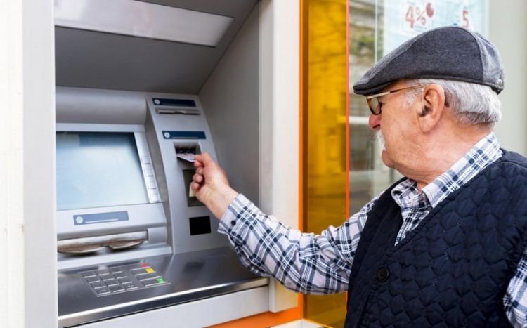 Azərbaycanda əmək pensiyasının minimum məbləği 280 manata çatdırılacaq