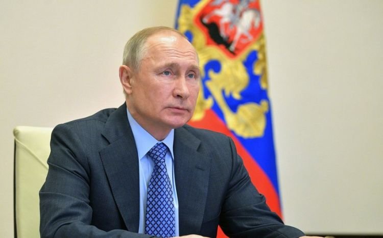 Putin Ukraynada bütün təmas xətti boyu atəşkəs elan edib
