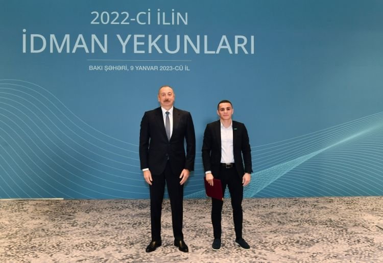 Prezident naxçıvanlı idmançını mənzillə təmin edib