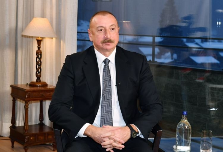 Prezident: Mənim Azərbaycan cəmiyyəti ilə çox açıq kommunikasiya kanalım var