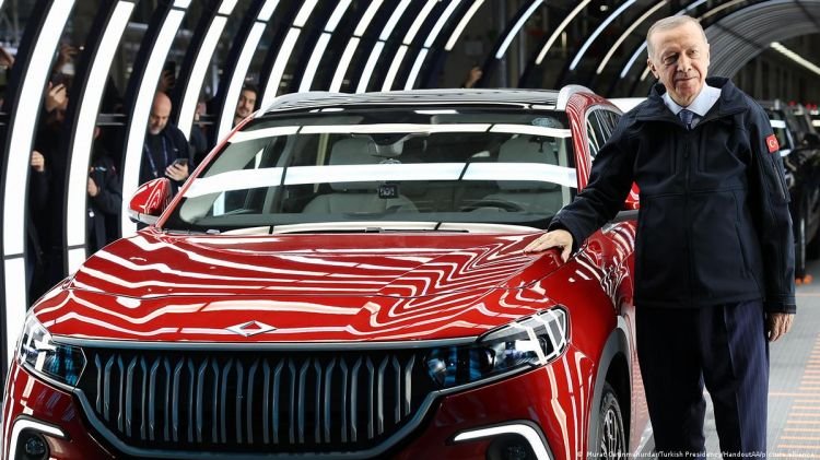 Ərdoğan Türkiyənin ikinci “Togg” elektromobilinin İlham Əliyevə veriləcəyini açıqlayıb