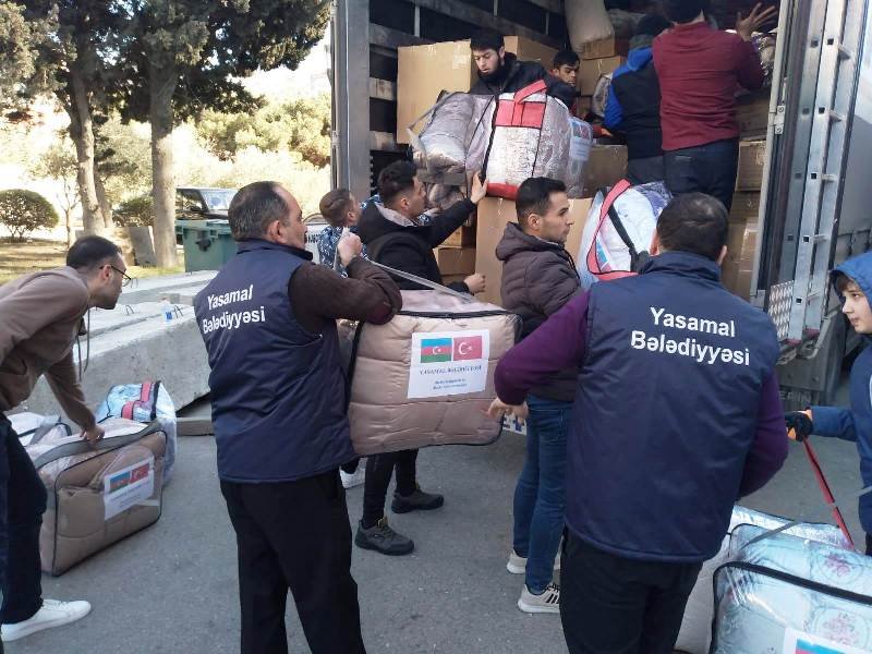 Yasamal Bələdiyyəsi Türkiyəyə humanitar yardım göndərib