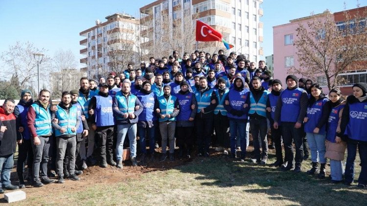 Könüllülərimiz Türkiyədə fəaliyyətini davam etdirir