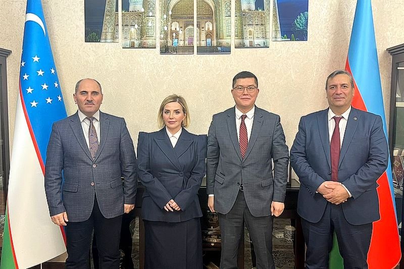 Mətbuat Şurasının üzvləri Özbəkistanın Azərbaycandakı səfirliyində olublar