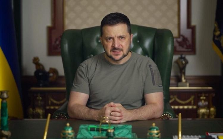 Zelenski Avdiivkada Rusiya təyyarəsinin vurulduğunu açıqlayıb