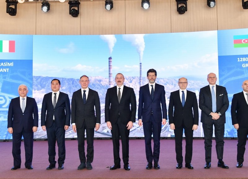 Prezident İlham Əliyev “Gülüstan” sarayında müstəqillik dövrünün 1280 MVt gücündə ən böyük İstilik Elektrik Stansiyasının təməlqoyma mərasimində iştirak edib 