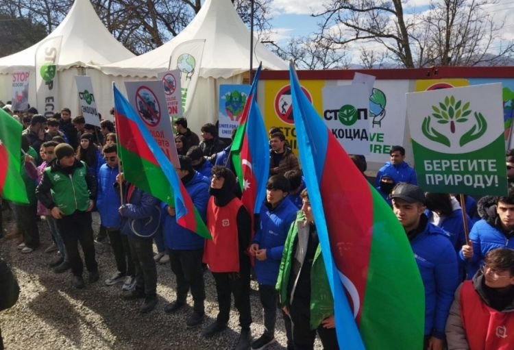Ekoaksiya 91 gündür ruh yüksəkliyi ilə davam edir