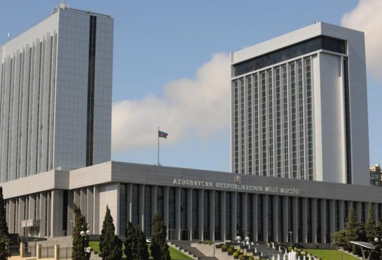 Milli Məclis İran parlamentinə cavab bəyanatı qəbul edib