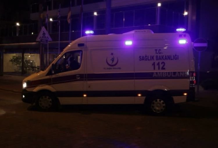 Türkiyədə məsciddən çıxanlara atəş açılıb, 6 nəfər yaralanıb