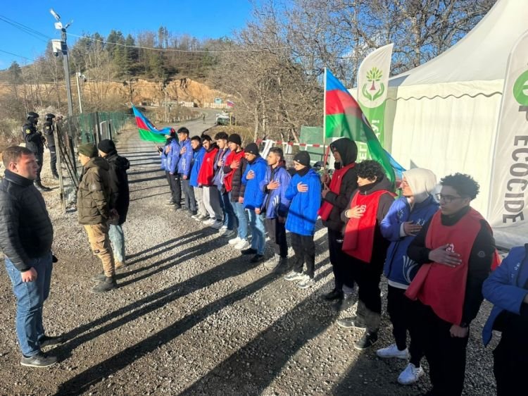 123-cü gün: Azərbaycanlı ekofəalların Laçın-Xankəndi yolunda təşkil etdikləri dinc aksiya davam edir