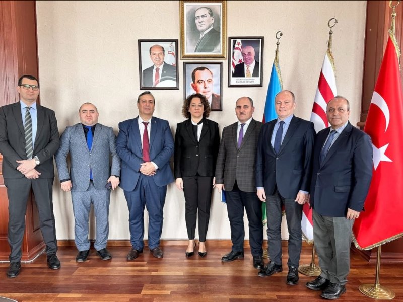 Mətbuat Şurasının komissiya üzvləri KKTC-nin  Bakıdakı nümayəndəsi ilə görüşüblər