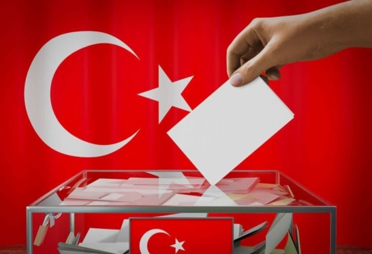 Xaricidə yaşayan Türkiyə vətəndaşlarının səsvermə bülletenləri Ankaraya gətirilib