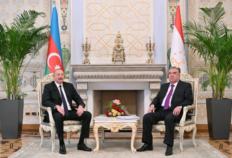 “Tacikistan Prezidenti Azərbaycan liderini təbrik edib