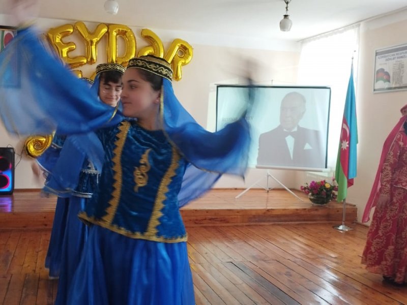 Zaqatala Şəhər İ. Səmədov Adına Beş Nömrəli Tam Orta Məktəbdə Heydər Əliyevin 100 İlliyinə Həsr Olunmuş Tədbir Keçirilib.