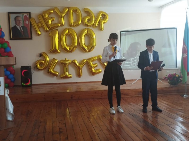 Zaqatala Şəhər İ. Səmədov Adına Beş Nömrəli Tam Orta Məktəbdə Heydər Əliyevin 100 İlliyinə Həsr Olunmuş Tədbir Keçirilib.
