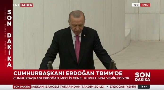 Yenidən Türkiyə Prezidenti seçilmiş Ərdoğan and içib