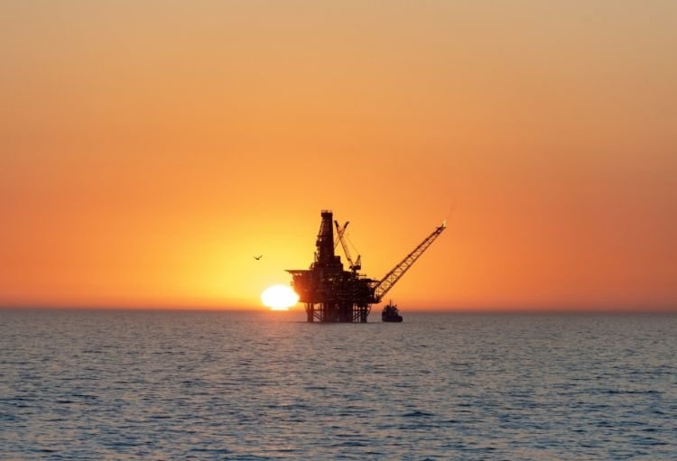 Azərbaycan neftinin bir bareli 76,57 dollara satılır
