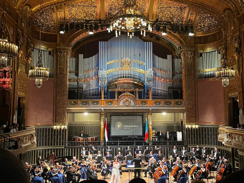 Budapeştdə Heydər Əliyevin 100 illiyi münasibətilə konsert təşkil olunub