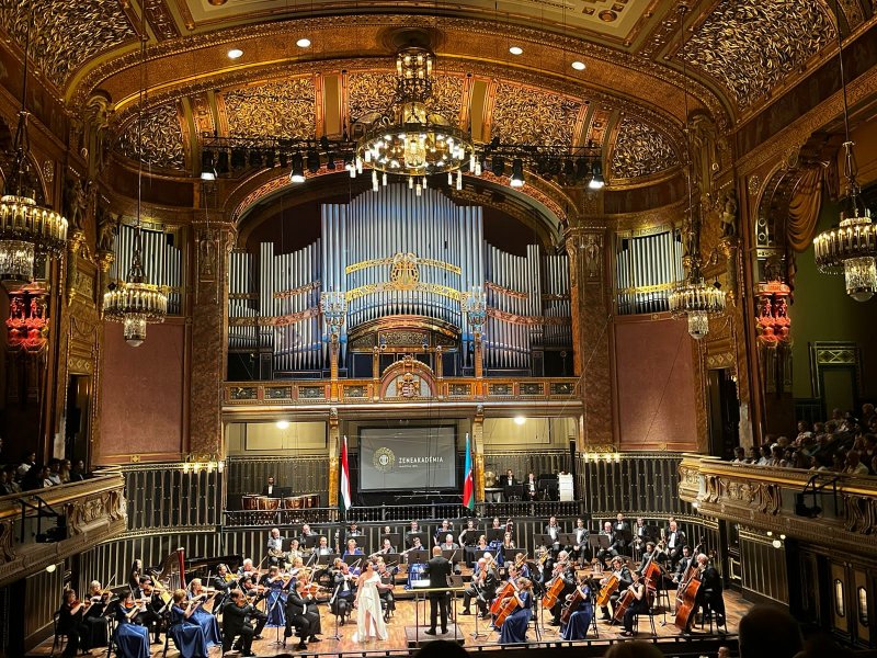 Budapeştdə Heydər Əliyevin 100 illiyi münasibətilə konsert təşkil olunub