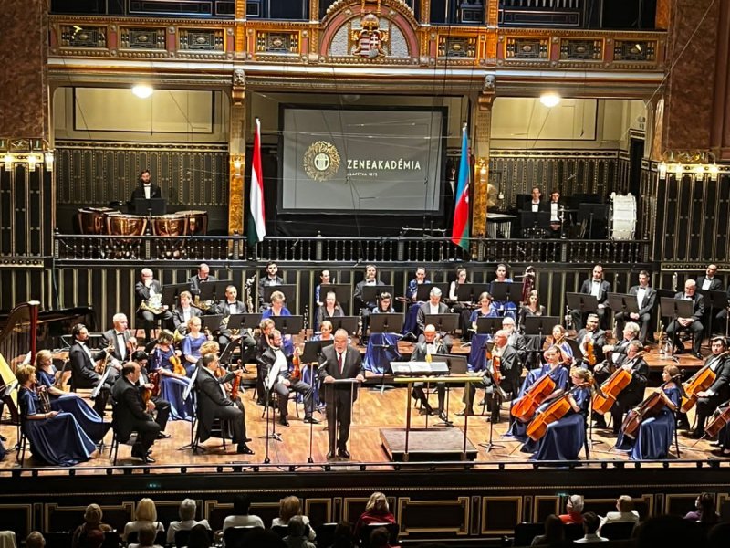 Budapeştdə Heydər Əliyevin 100 illiyi münasibətilə konsert təşkil olunub