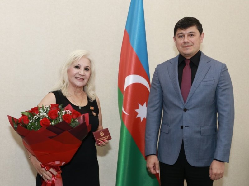 Komitə sədri “Azİz”in vitse-prezidenti ilə görüşüb