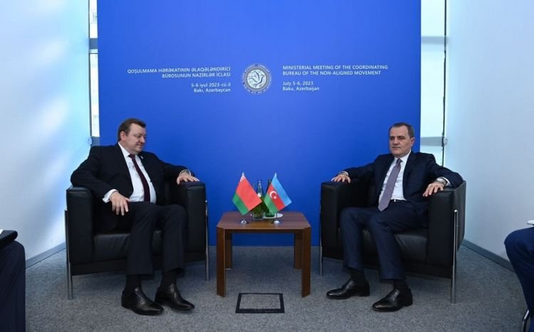 Ceyhun Bayramov belaruslu həmkarı ilə görüşüb
