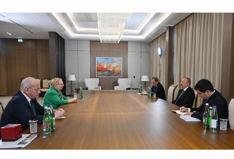 Prezident İlham Əliyev BMT-nin Cenevrədəki ofisinin baş direktorunu qəbul edib