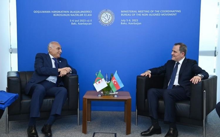 Azərbaycan və Əlcəzairin XİN başçıları görüşüb