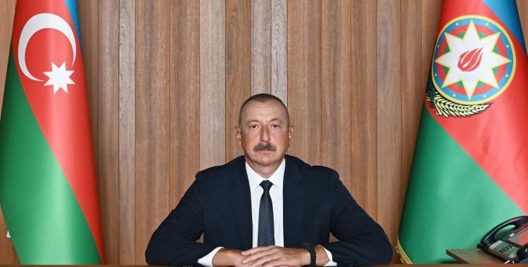 Azərbaycan və Albaniya prezidentlərinin geniş tərkibdə görüşü başlayıb