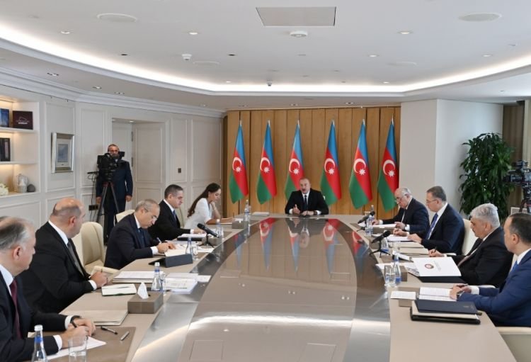 Prezident: Azərbaycan mallarının Azərbaycan şirkəti tərəfindən daşınması bizə əlavə gəlir gətirəcək