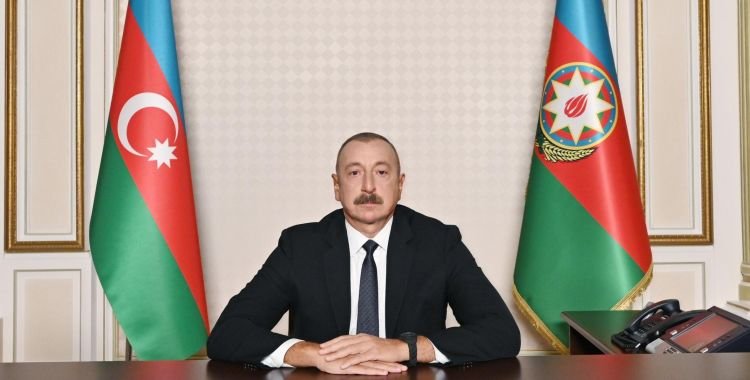 Prezident İlham Əliyev və birinci xanım Mehriban Əliyeva Mərkəzi Nəbatat Bağında aparılan işlərlə tanış olublar