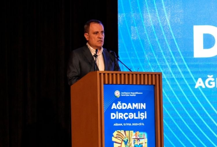Ceyhun Bayramov: 