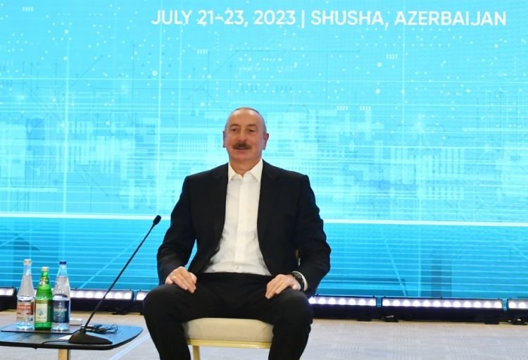 Azərbaycan Prezidenti: 