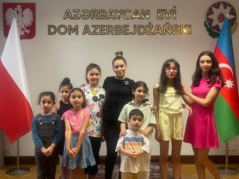 Varşavadakı Azərbaycan Evində rəqs və gimnastika dərslərinin tədrisinə başlanılıb